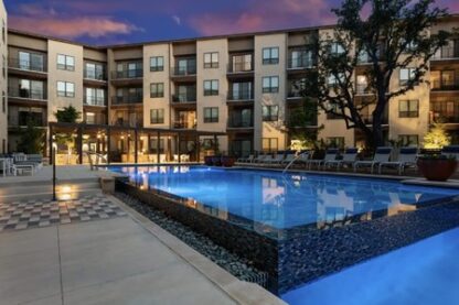 Image of Embrey Closes Sale in San Antonio, Texas, of Luxury Multifamily Property Standard at Legacy